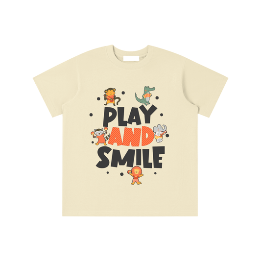 Play and smile Essential Kids' T-shirt